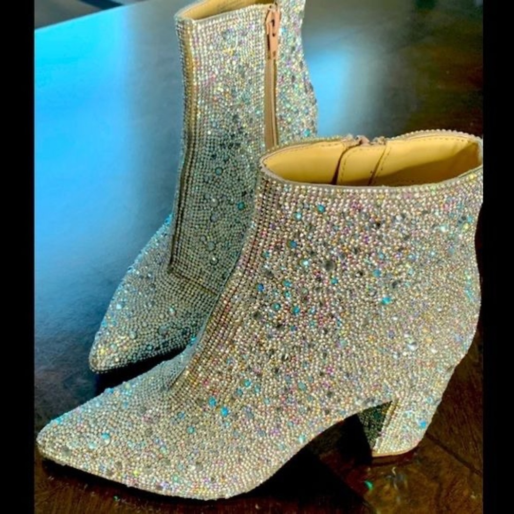 Betsey Johnson SB Cady boots - BNWOT size 7